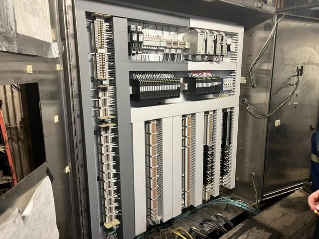 Control cabinet